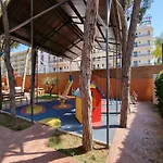 Family Stay By The Promenade